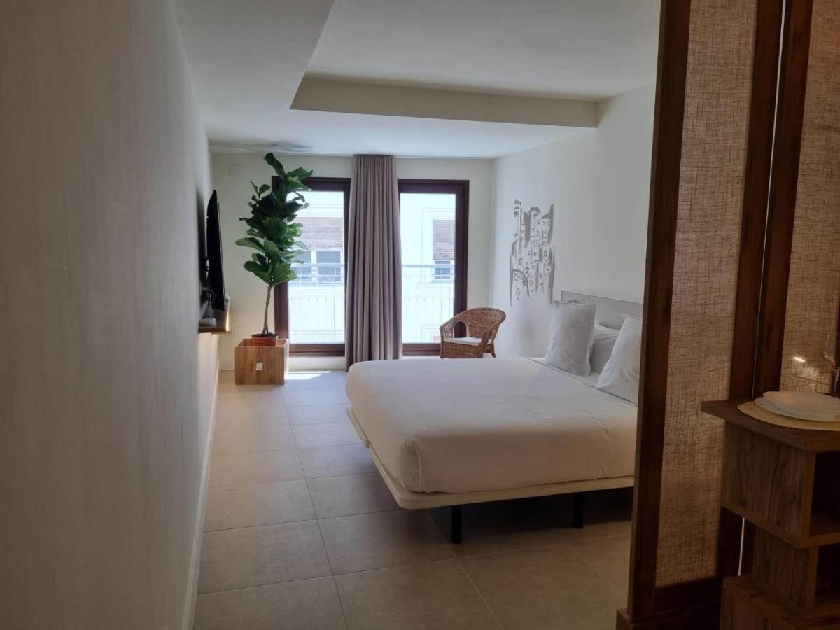 Reina Victoria Velazquez Aparthotel Alicante Exteriör bild
