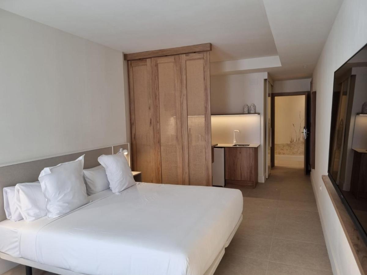 Reina Victoria Velazquez Aparthotel Alicante Exteriör bild