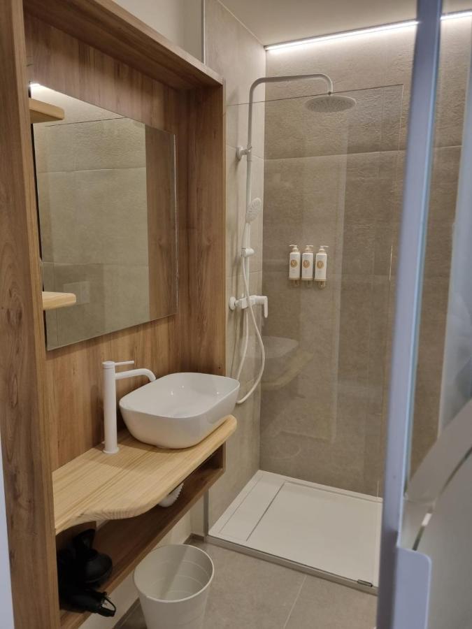 Reina Victoria Velazquez Aparthotel Alicante Exteriör bild