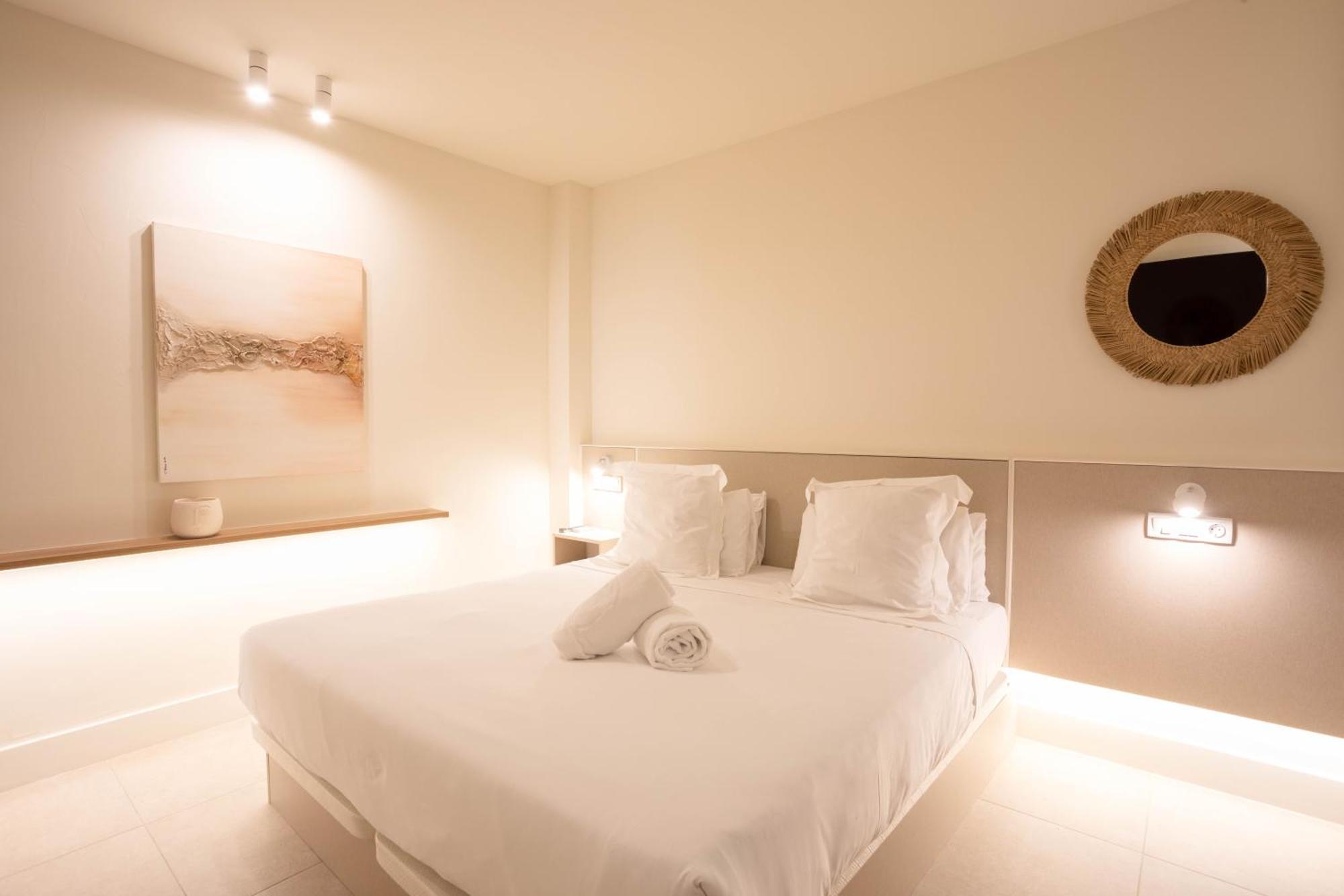 Reina Victoria Velazquez Aparthotel Alicante Exteriör bild