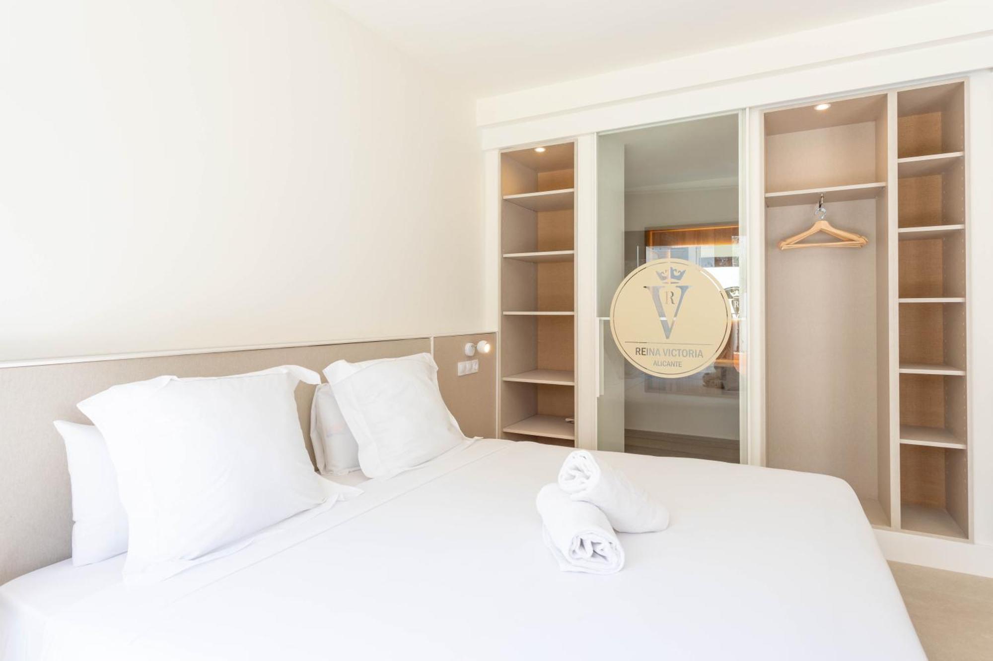 Reina Victoria Velazquez Aparthotel Alicante Exteriör bild