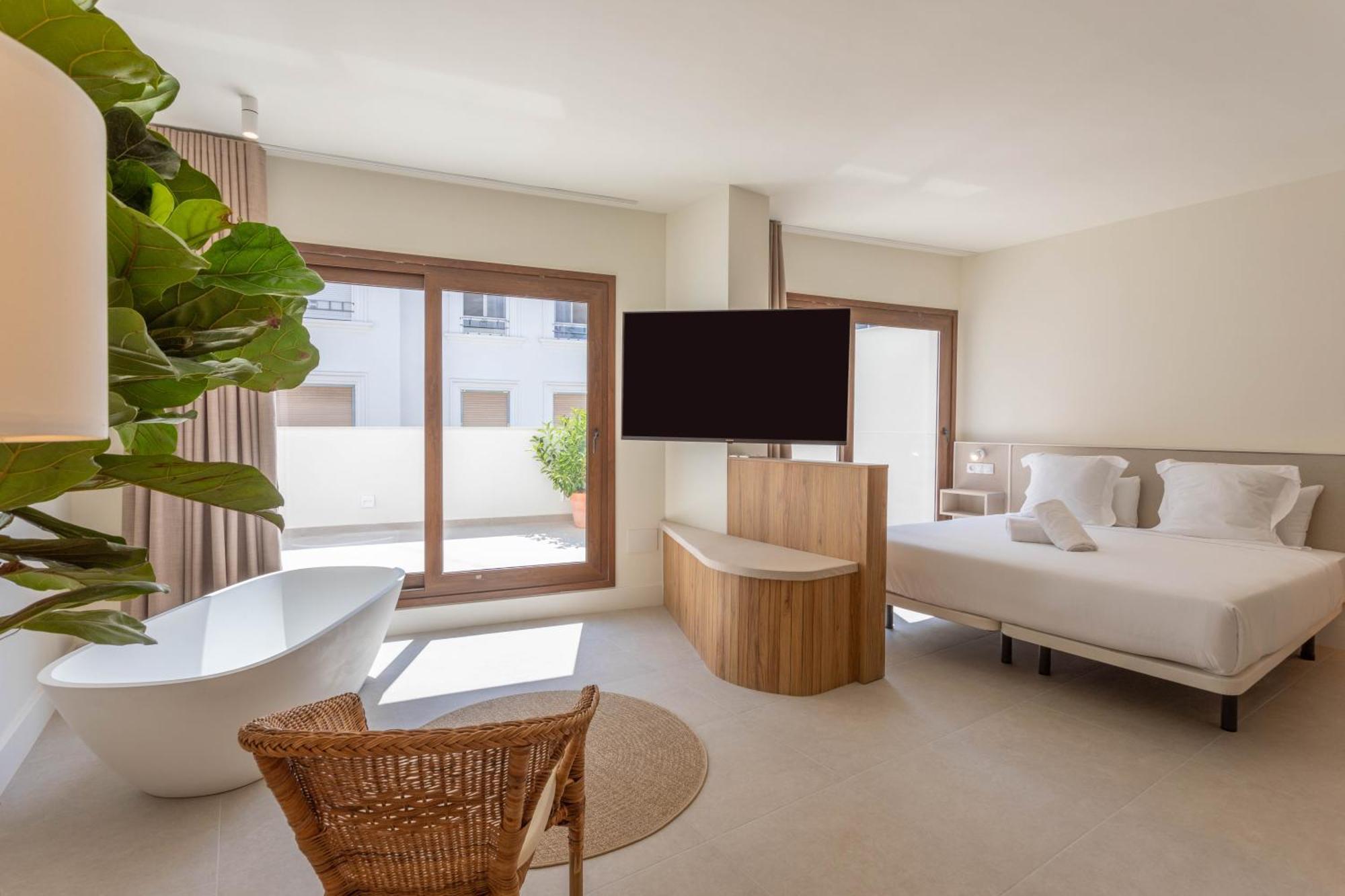 Reina Victoria Velazquez Aparthotel Alicante Exteriör bild
