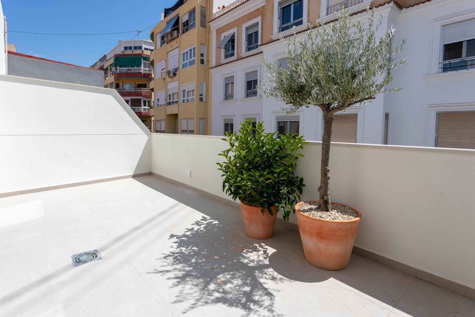 Reina Victoria Velazquez Aparthotel Alicante Exteriör bild